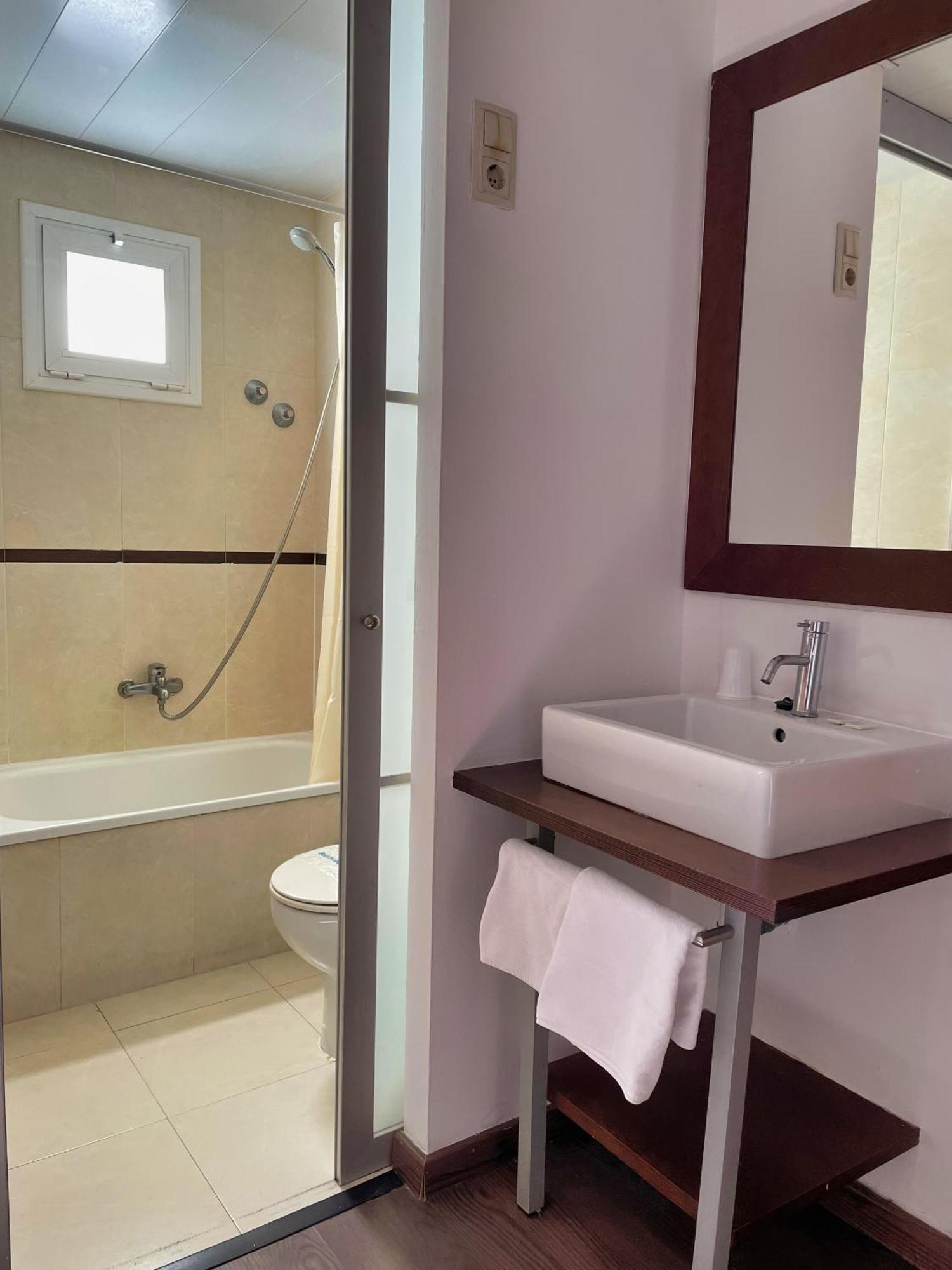 Hotel Villamarina Club Salou Habitación foto